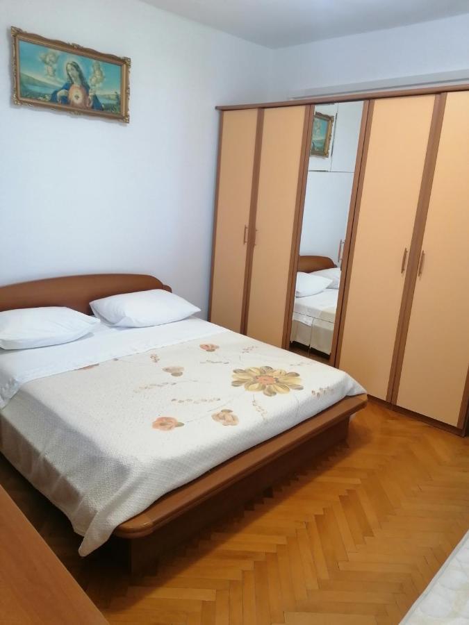 פודסטראנה Apartments And Rooms Tomas מראה חיצוני תמונה