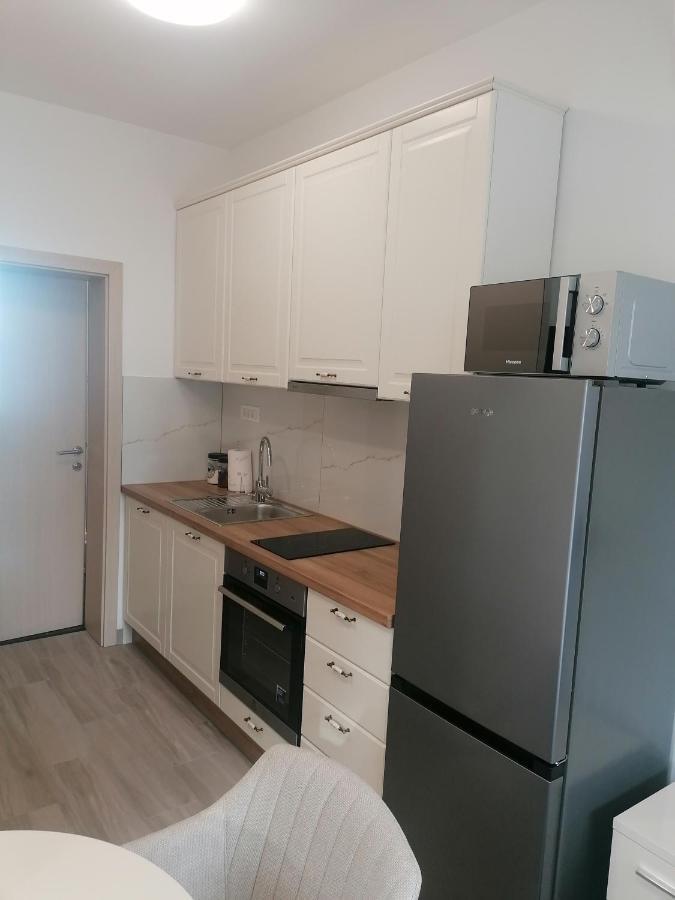 פודסטראנה Apartments And Rooms Tomas מראה חיצוני תמונה