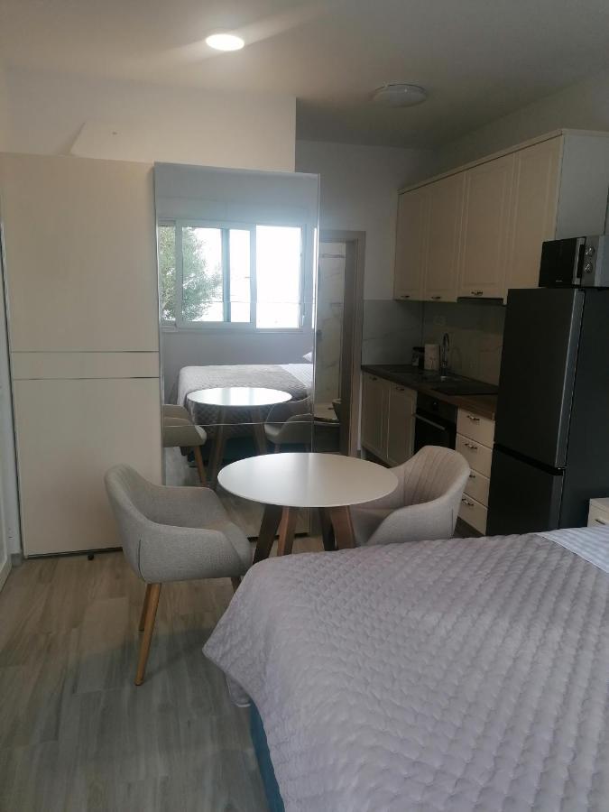 פודסטראנה Apartments And Rooms Tomas מראה חיצוני תמונה