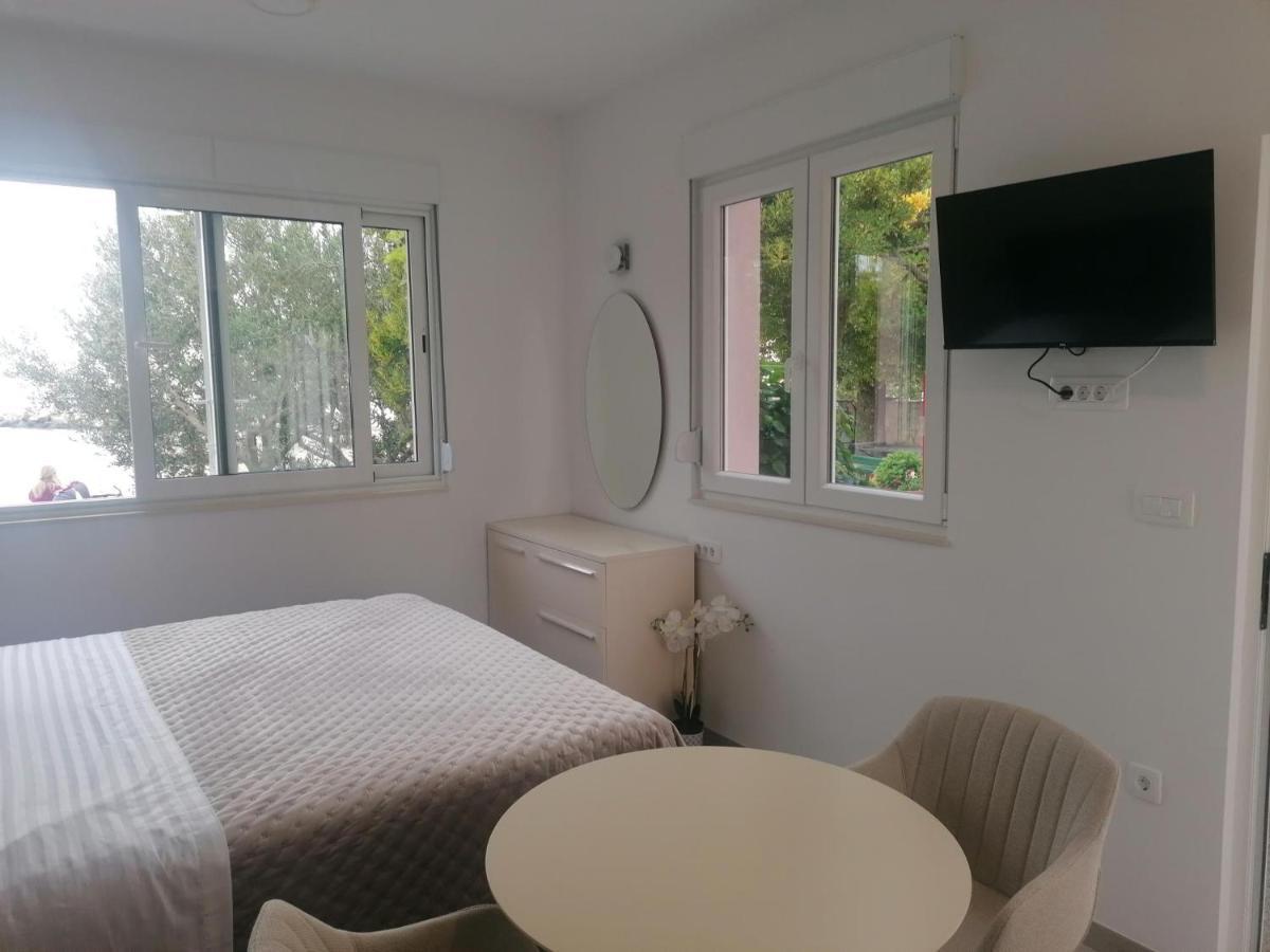 פודסטראנה Apartments And Rooms Tomas מראה חיצוני תמונה