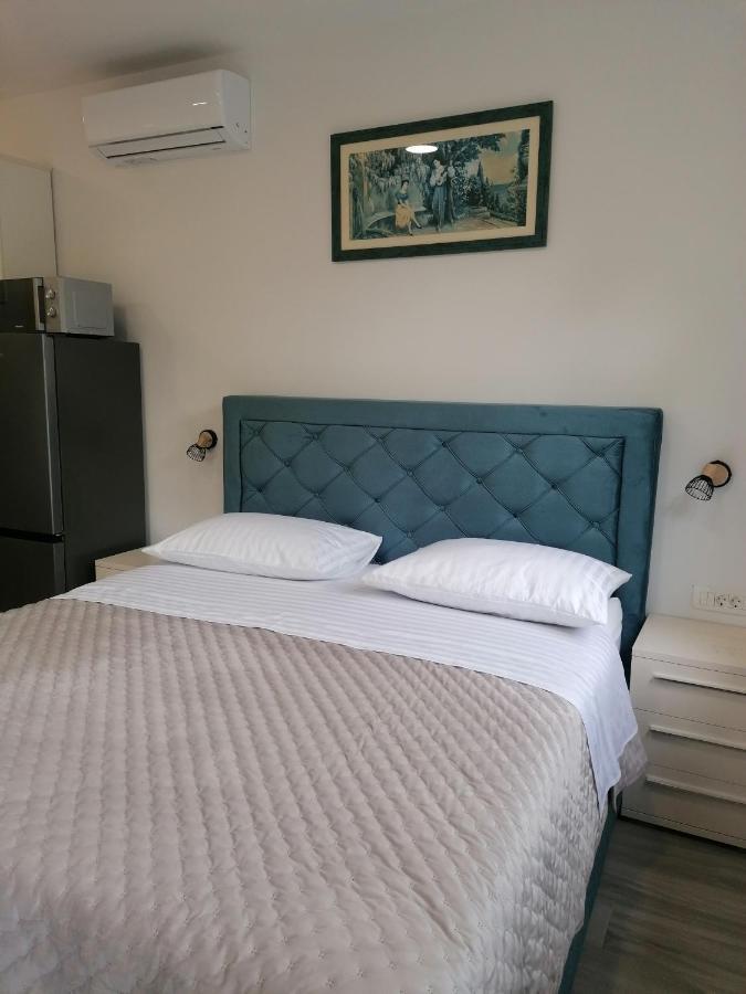 פודסטראנה Apartments And Rooms Tomas מראה חיצוני תמונה