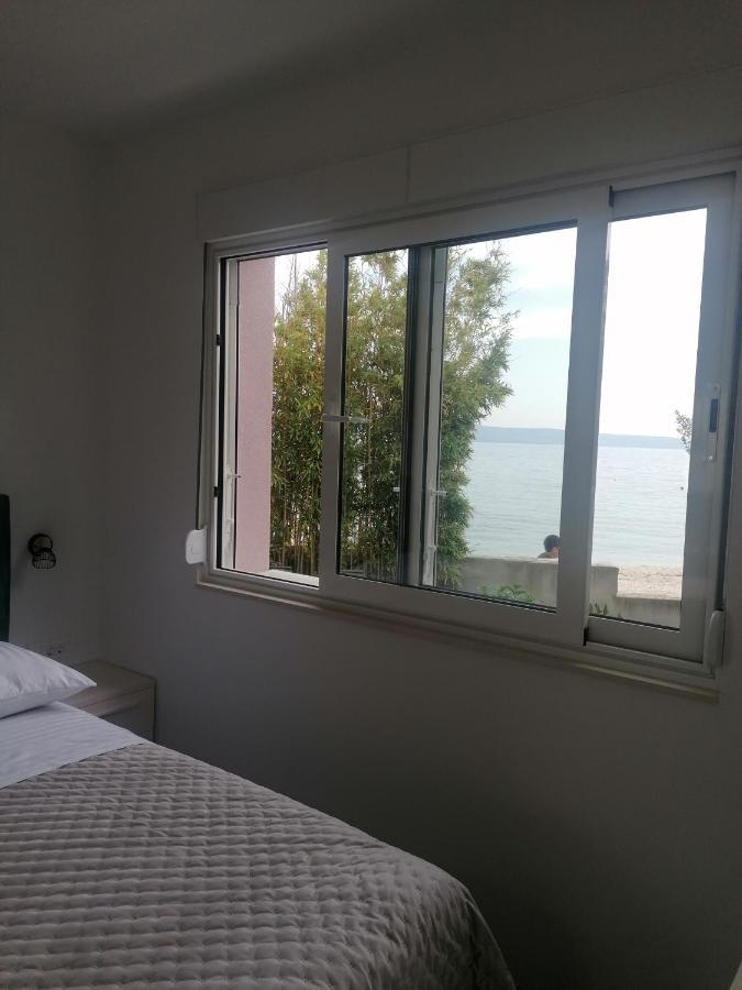 פודסטראנה Apartments And Rooms Tomas מראה חיצוני תמונה